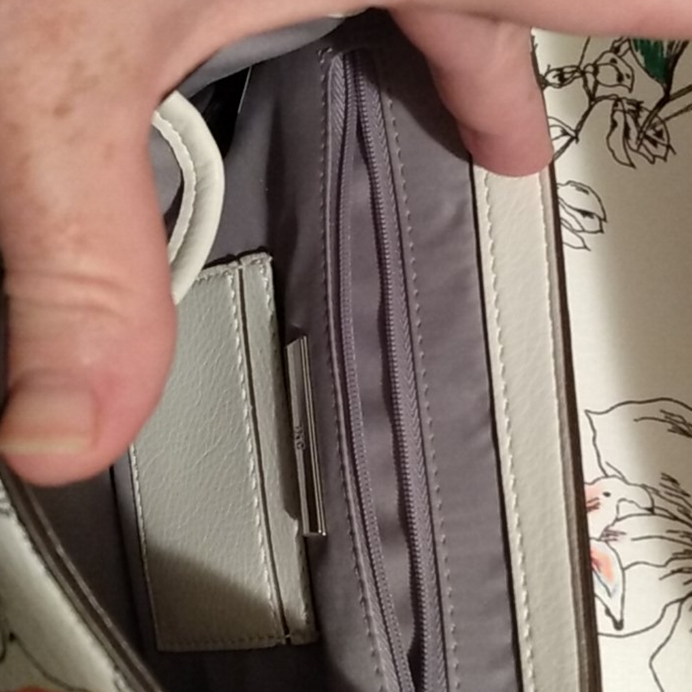 Purse - Picture 6 of 6